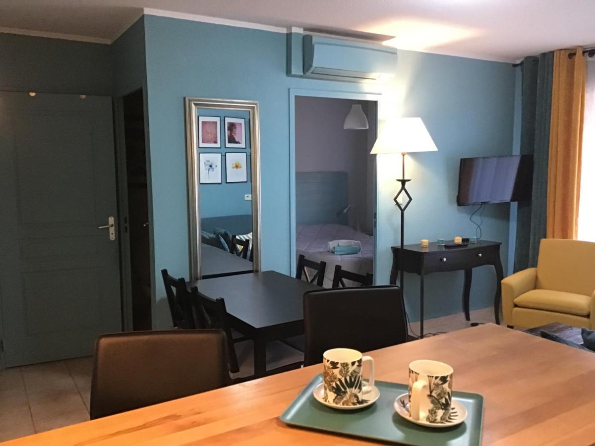 Superbe Appartement A Uzes Avec Place De Parking Exterior photo