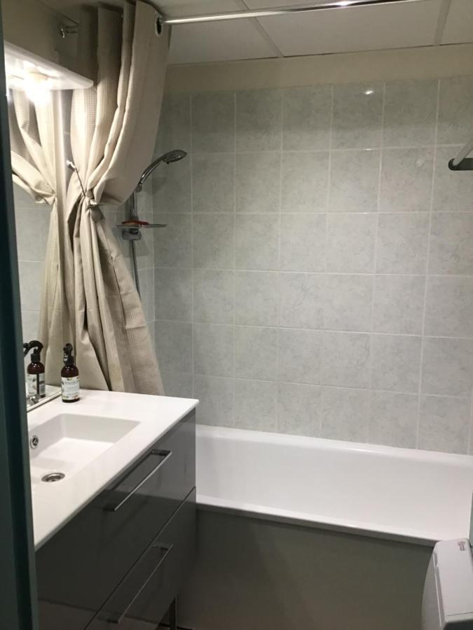 Superbe Appartement A Uzes Avec Place De Parking Exterior photo