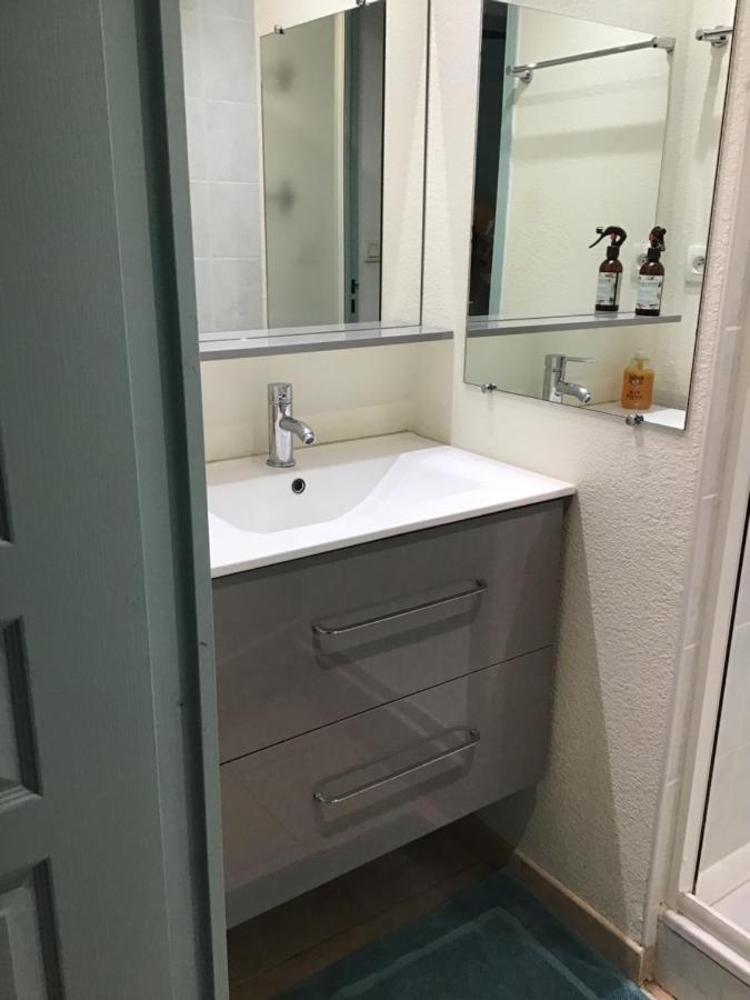 Superbe Appartement A Uzes Avec Place De Parking Exterior photo